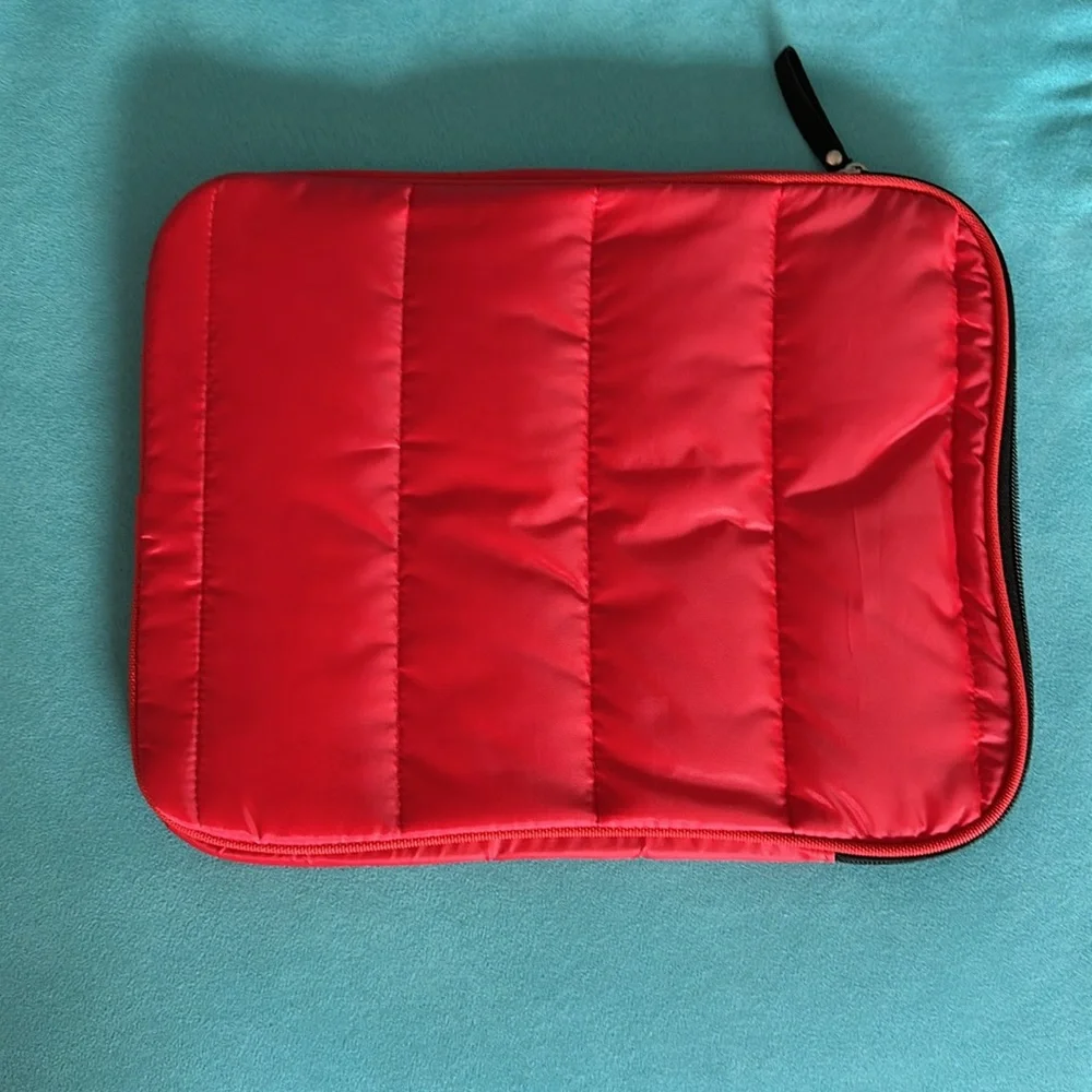 NWOT Guess Tablet iPad Case in Red iPad Protector Lightly Padded